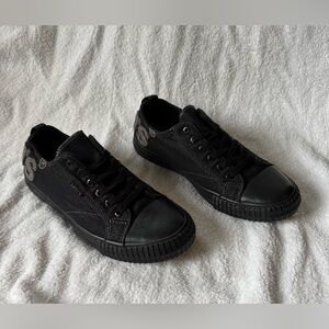 Levi’s Anika Logo Women’s Black Mono/Charcoal Canvas Sneakers Size 8